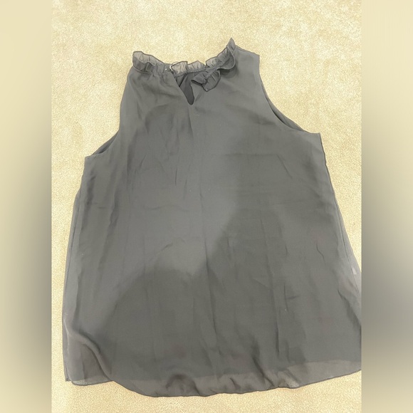 Black sleeveless blouse, ruffle neck, size XL - Picture 4 of 7